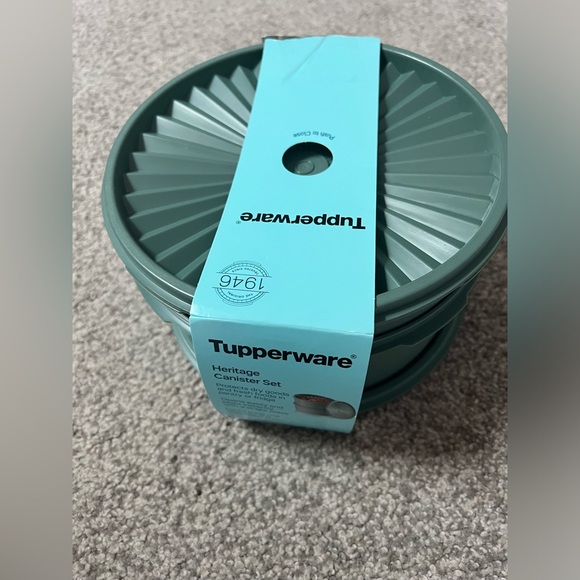 New Tupperware Heritage Canister Set - Picture 3 of 8